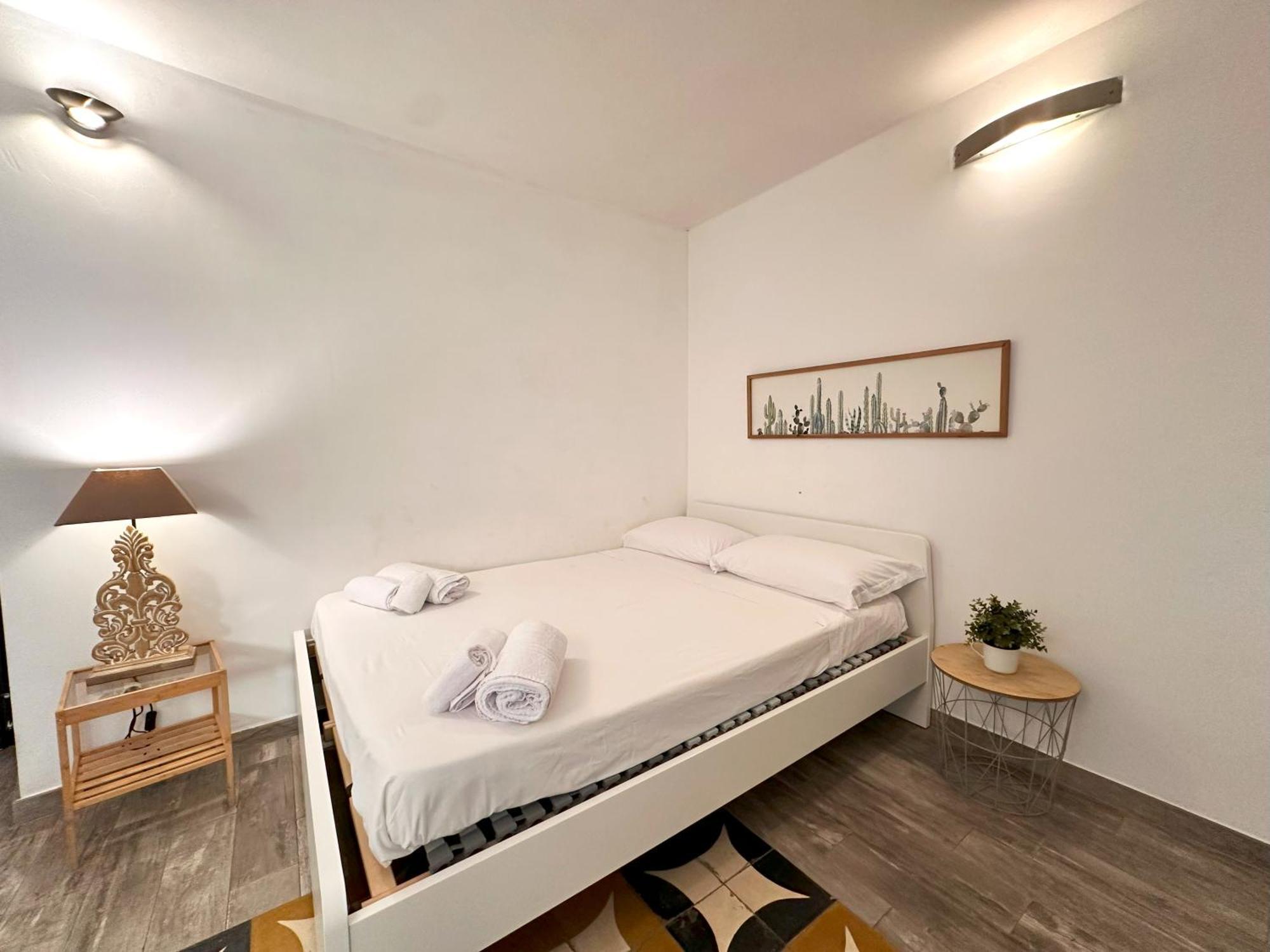 Alle Scalette Santa Teresa Cagliari Bagian luar foto