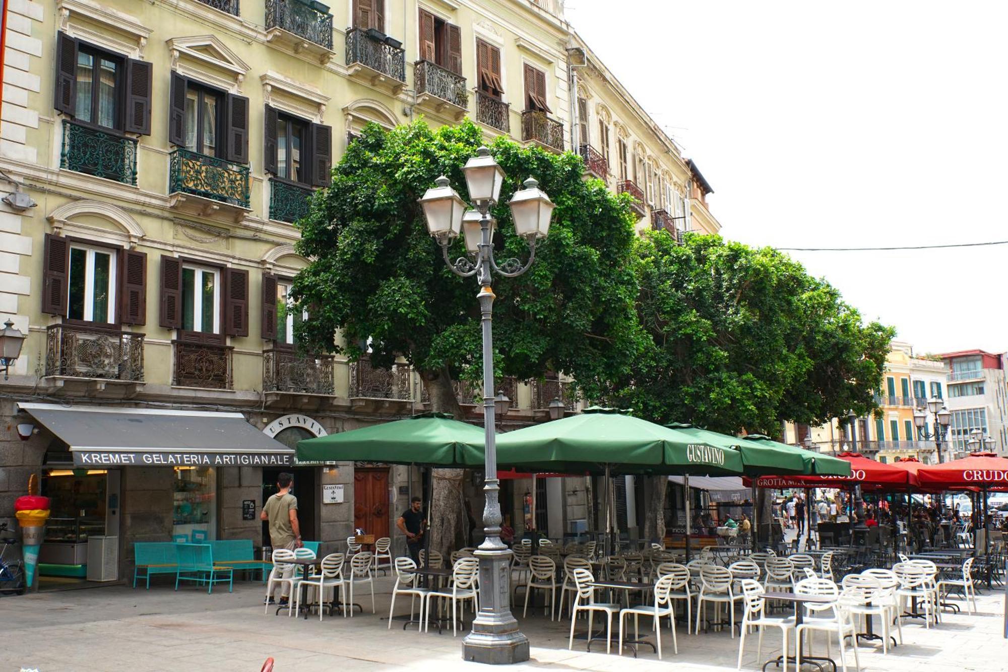 Alle Scalette Santa Teresa Cagliari Bagian luar foto