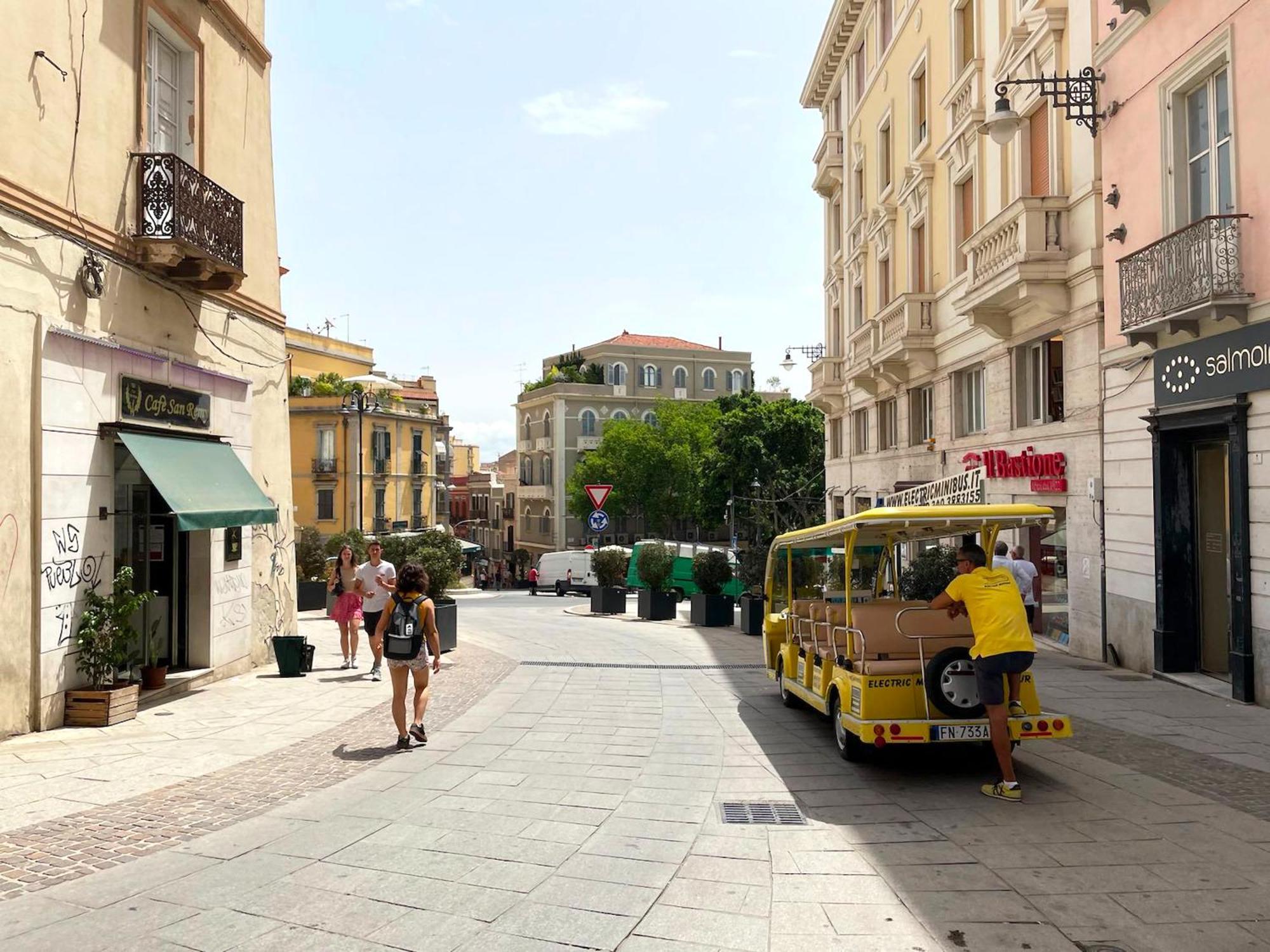 Alle Scalette Santa Teresa Cagliari Bagian luar foto