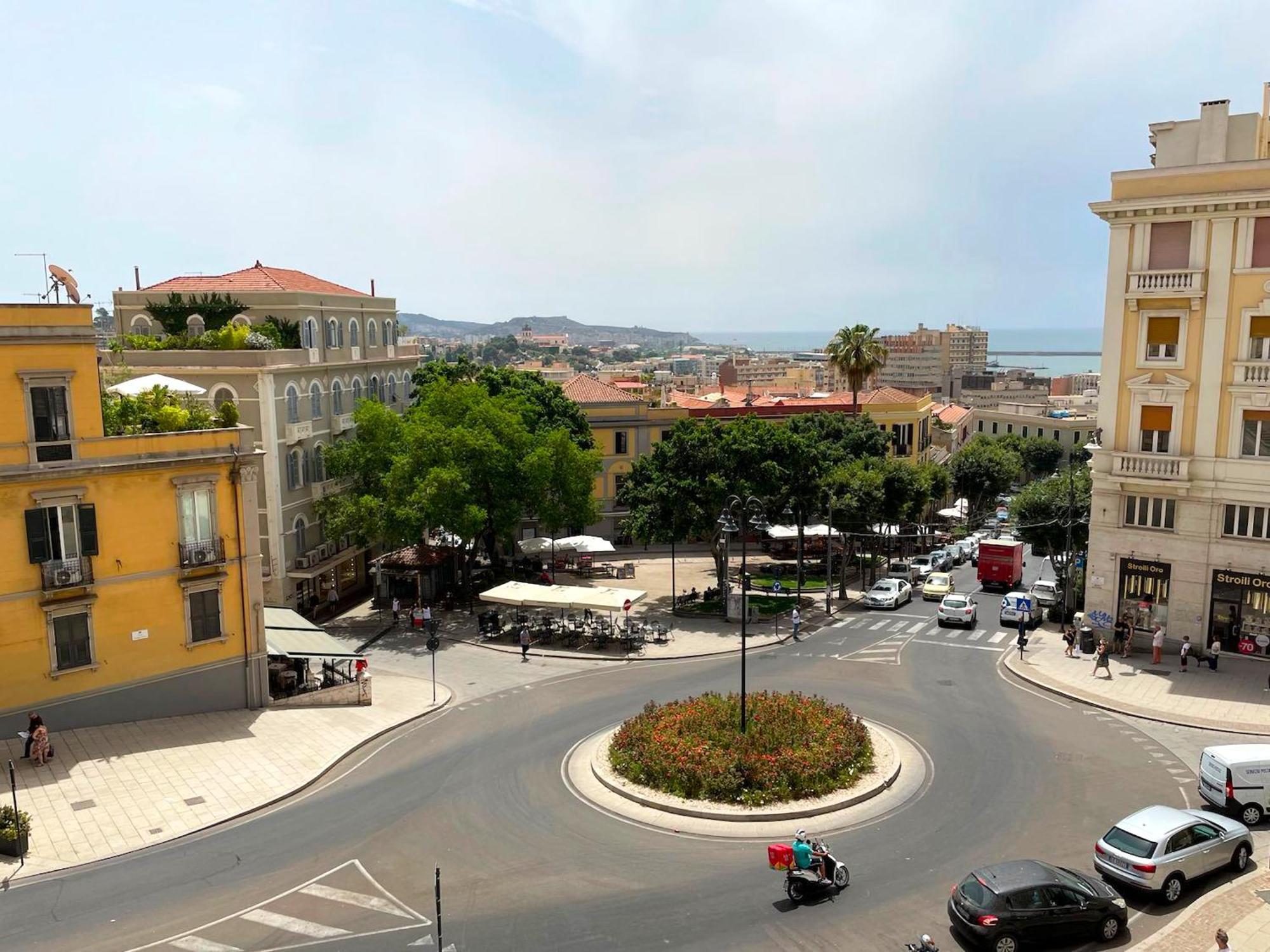 Alle Scalette Santa Teresa Cagliari Bagian luar foto